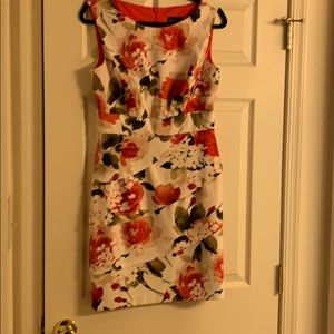 Short sleeve dress